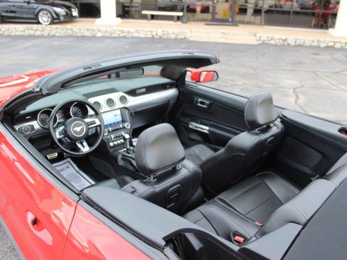 Used 2020 Ford Mustang Premium image 24