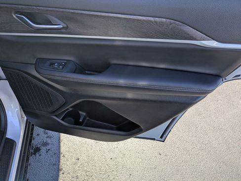 New 2025 Jeep Grand Cherokee L Limited image 31