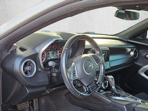 Used 2018 Chevrolet Camaro LT image 8