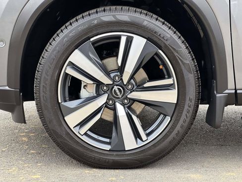 Used 2023 Nissan Rogue Platinum w/ Platinum Premium Package image 7