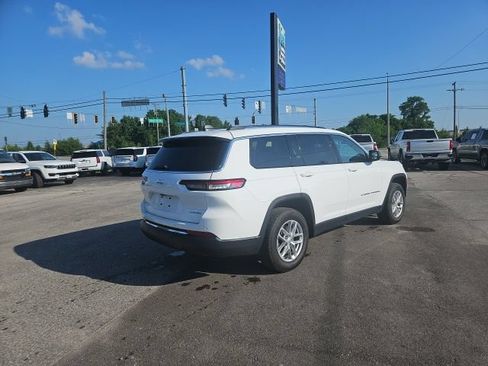 Used 2024 Jeep Grand Cherokee L Laredo AWD/4WD image 6