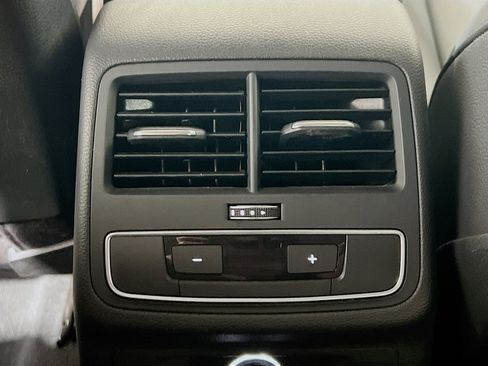 Used 2018 Audi A4 2.0T Ultra Premium w/ Convenience Package image 18