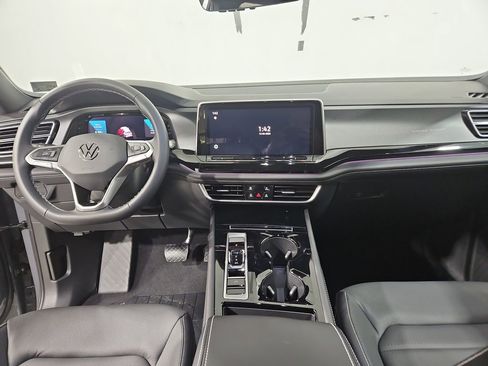 New 2026 Volkswagen Atlas Cross Sport SEL AWD/4WD image 17