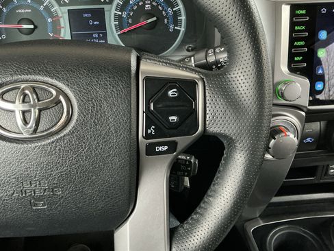 Used 2015 Toyota 4Runner SR5 image 13