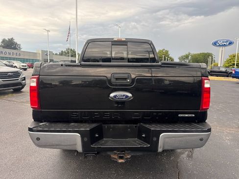 Used 2016 Ford F250 Lariat w/ Lariat Ultimate Package AWD/4WD image 8