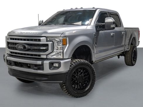 Used 2020 Ford F250 Lariat w/ Lariat Ultimate Package image 4