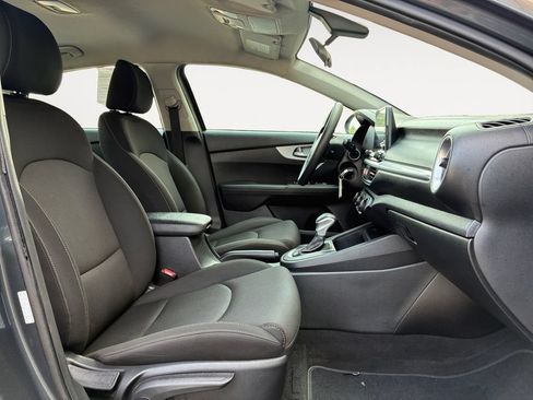 Used 2024 Kia Forte LXS w/ LXS Technology Package FWD image 15