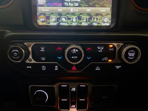 Used 2022 Jeep Gladiator Mojave w/ LED Lighting Group image 12