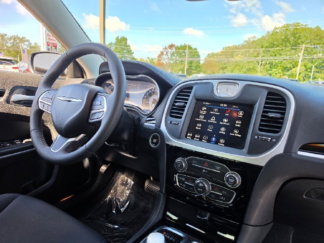 Used 2023 Chrysler 300 Touring w/ Sport Appearance Package RWD image 13