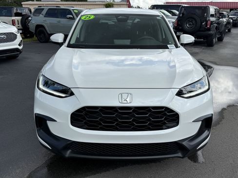 Used 2025 Honda HR-V LX image 9