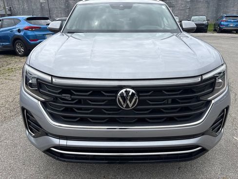 Used 2024 Volkswagen Atlas Cross Sport SEL R-Line AWD/4WD image 7