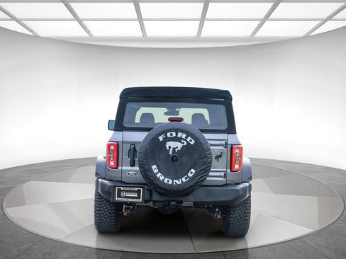 Used 2022 Ford Bronco Wildtrak image 3