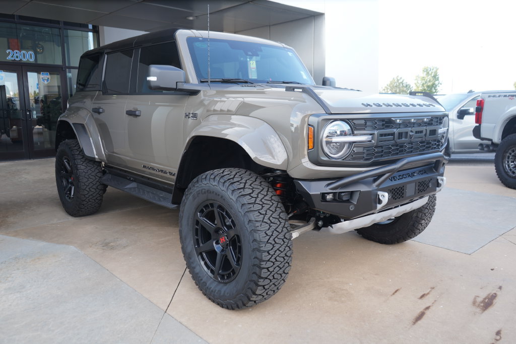 New 2026 Ford Bronco Raptor w/ Interior Carbon Fiber Pack AWD/4WD image 3
