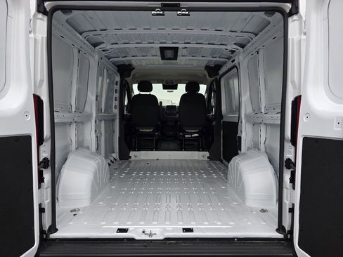 New 2026 RAM ProMaster 1500 w/ Convenience Group image 7