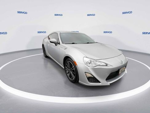 Used 2013 Scion FR-S RWD image 2