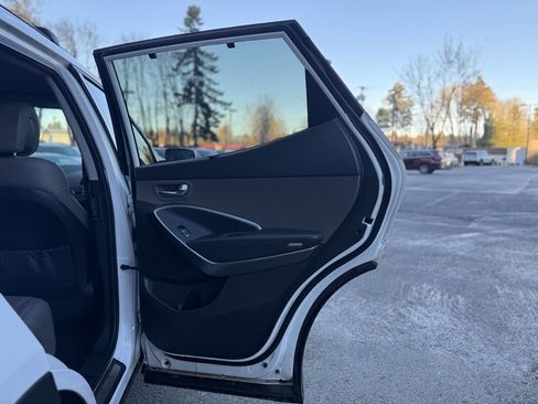 Used 2018 Hyundai Santa Fe Sport 2.0T w/ Cargo Package image 17