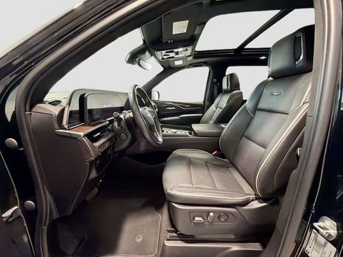 Used 2023 Cadillac Escalade Premium Luxury AWD/4WD image 20