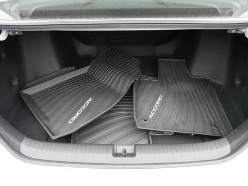 Certified 2025 Honda Accord EX-L image 18