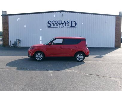 Used 2025 Kia Soul LX