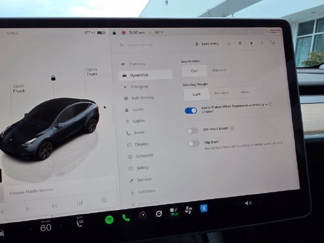Used 2025 Tesla Model Y Long Range AWD/4WD image 49