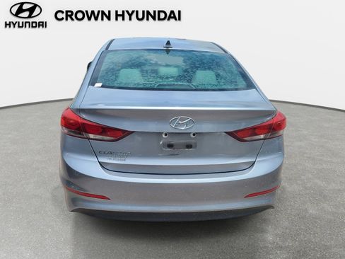 Used 2017 Hyundai Elantra SE w/ SE A/T Tech Package 03 FWD image 5
