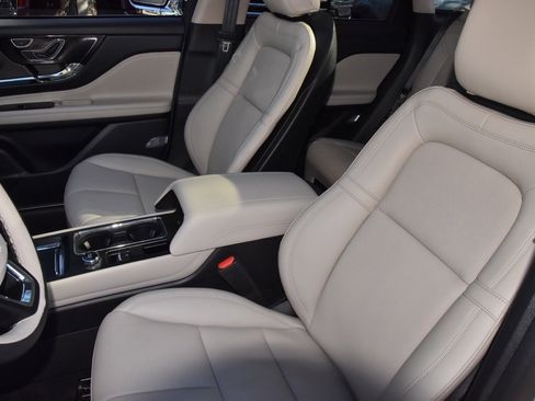 New 2026 Lincoln Corsair Grand Touring image 33