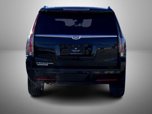 Used 2019 Cadillac Escalade Luxury image 4