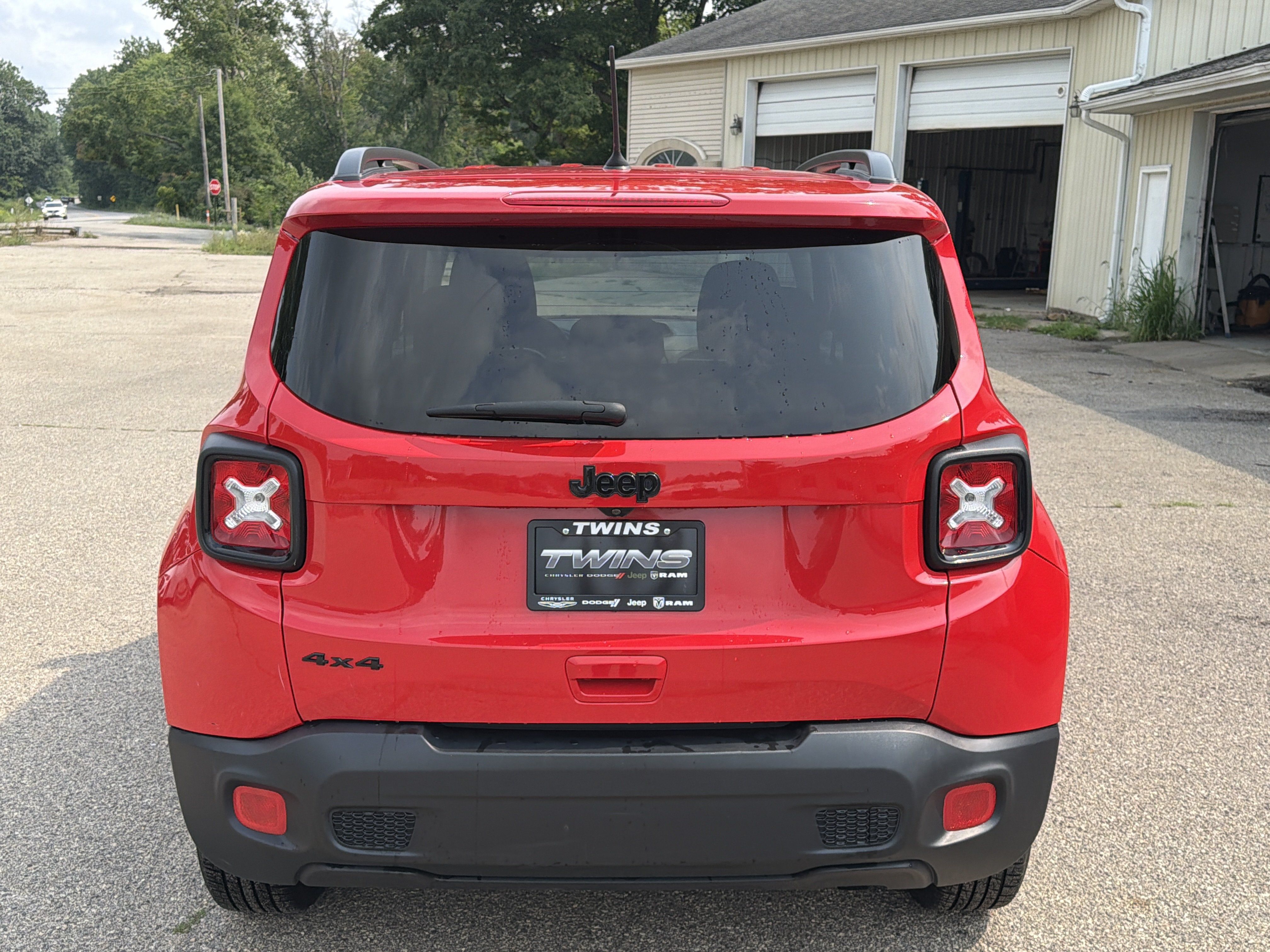 Used 2018 Jeep Renegade Sport w/ Power & Air Group AWD/4WD image 4