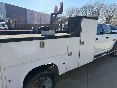 Used 2011 RAM 5500 SLT image 16