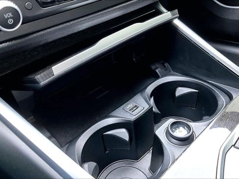 Used 2021 BMW 330i Sedan w/ M Sport Package image 34