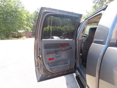 Used 2006 Dodge Ram 1500 Truck SLT w/ Trailer Tow Group AWD/4WD image 9