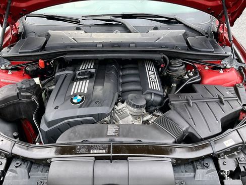 Used 2013 BMW 328i Convertible image 31