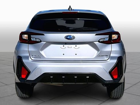 Used 2024 Subaru Crosstrek 2.0i image 4