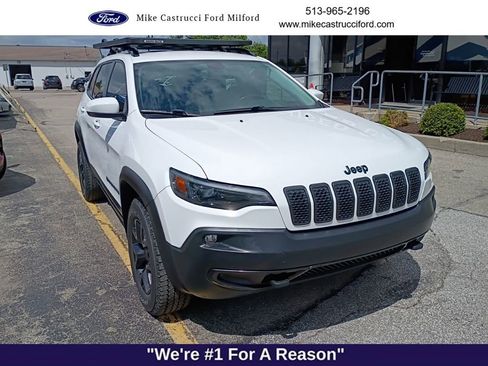 Used 2020 Jeep Cherokee Latitude AWD/4WD image 2