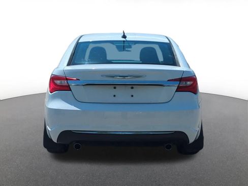 Used 2013 Chrysler 200 Limited w/ Sun & Sound Pkg FWD image 5