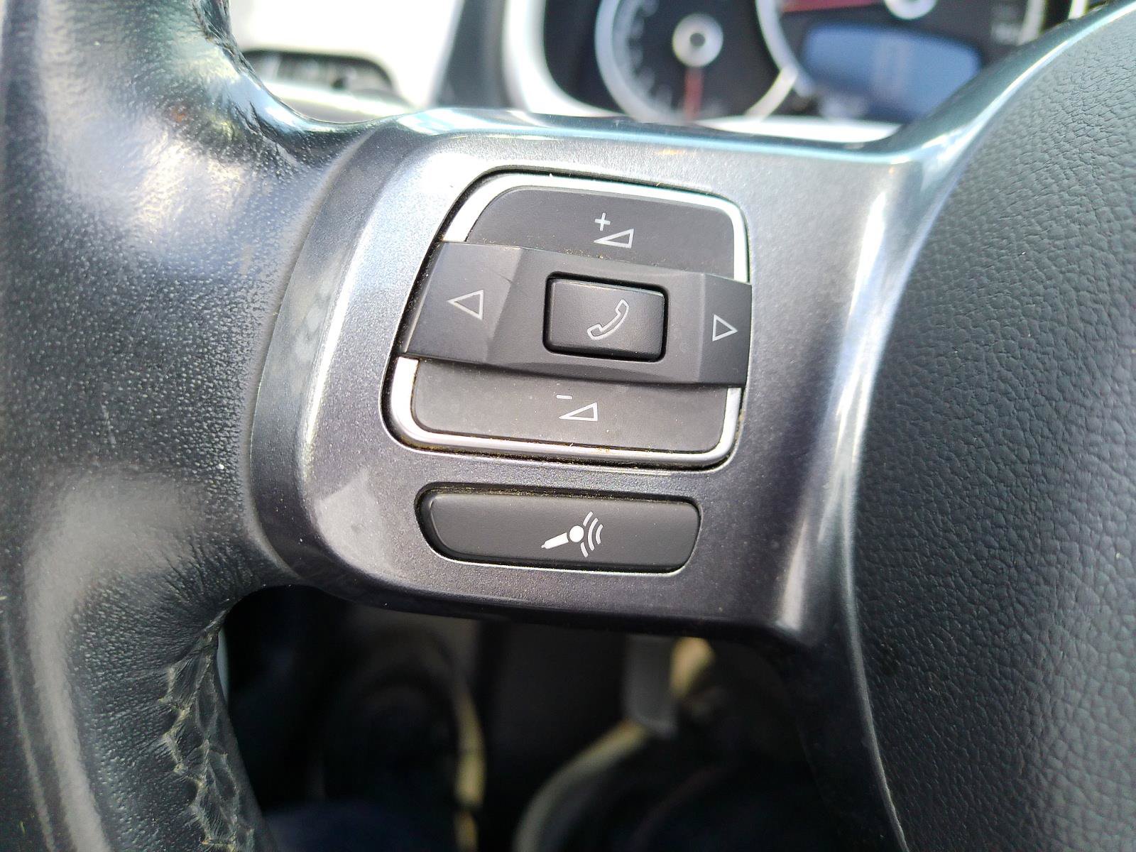 Used 2015 Volkswagen Beetle 1.8T FWD image 10
