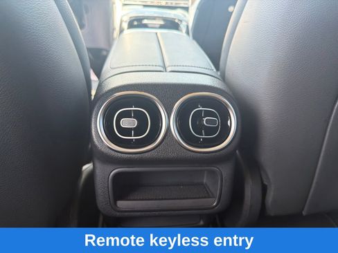 Used 2023 Mercedes-Benz GLC 300 4MATIC image 20