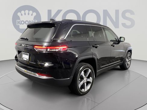 Used 2023 Jeep Grand Cherokee Limited w/ Trailer Tow Prep Group (B) AWD/4WD image 11
