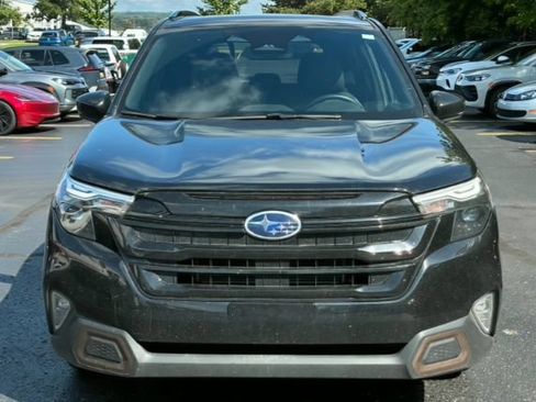 Used 2025 Subaru Forester Sport w/ Popular Package AWD/4WD image 2
