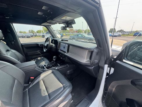 New 2025 Ford Bronco Outer Banks AWD/4WD image 19