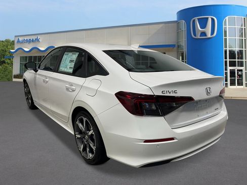 New 2025 Honda Civic Sport Touring image 3