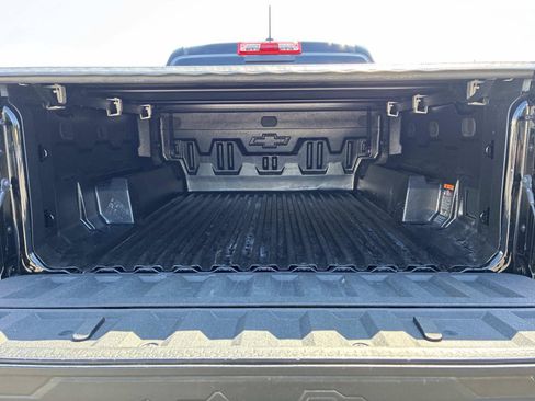 Used 2025 Chevrolet Colorado Trail Boss AWD/4WD image 13