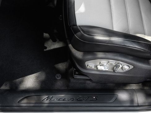 Certified 2024 Porsche Macan GTS AWD/4WD image 21