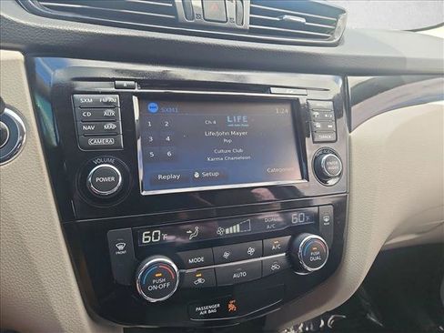 Used 2018 Nissan Rogue Sport SV w/ SV Technology Package FWD image 13