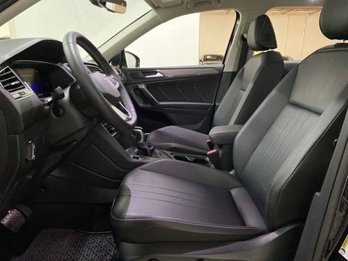 Used 2023 Volkswagen Tiguan SE w/ Panoramic Sunroof Package FWD image 72
