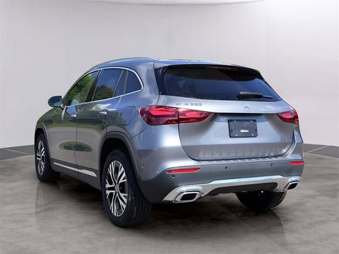 New 2026 Mercedes-Benz GLA 250 4MATIC image 7