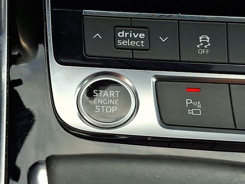 Used 2021 Audi Q7 2.0T Premium w/ Convenience Package AWD/4WD image 25