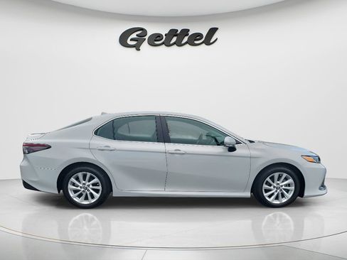 Used 2023 Toyota Camry LE w/ Convenience Package FWD image 4