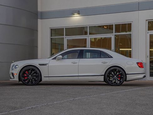 New 2026 Bentley Flying Spur Plug-In Hybrid AWD/4WD image 13