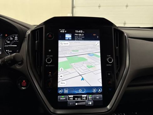 Certified 2024 Subaru Crosstrek 2.5i Limited w/ Crosstrek Mirror Package image 21